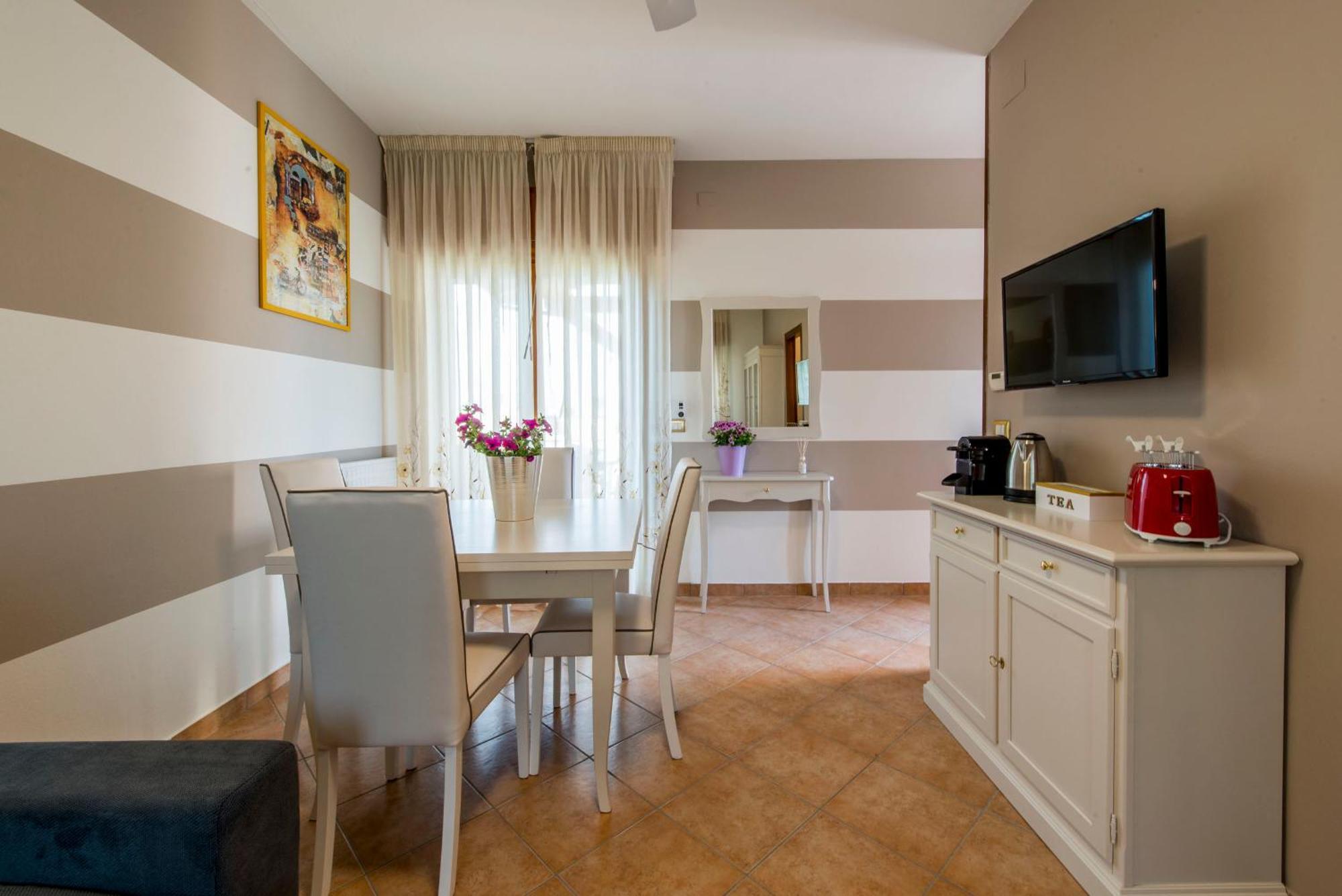 Italianflat - Peschiera Residence Peschiera del Garda Eksteriør billede
